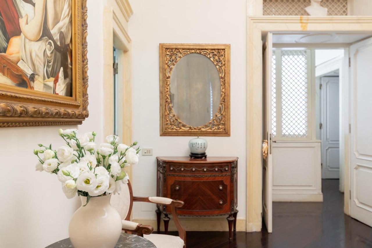 Ferienwohnung Iflat Spanish Steps Luxury And Historical Apt Rom Exterior foto